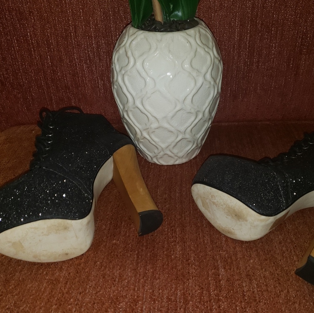 Platform Booties - Picture 5 of 7